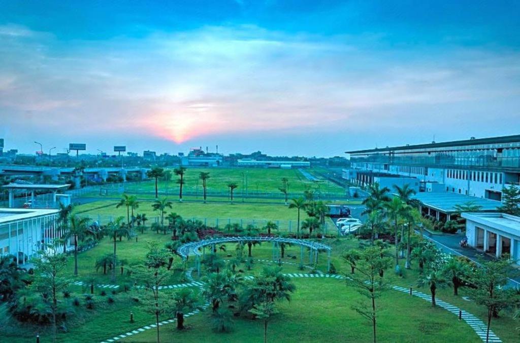 Viet Village Hotel Hanoi Exterior photo